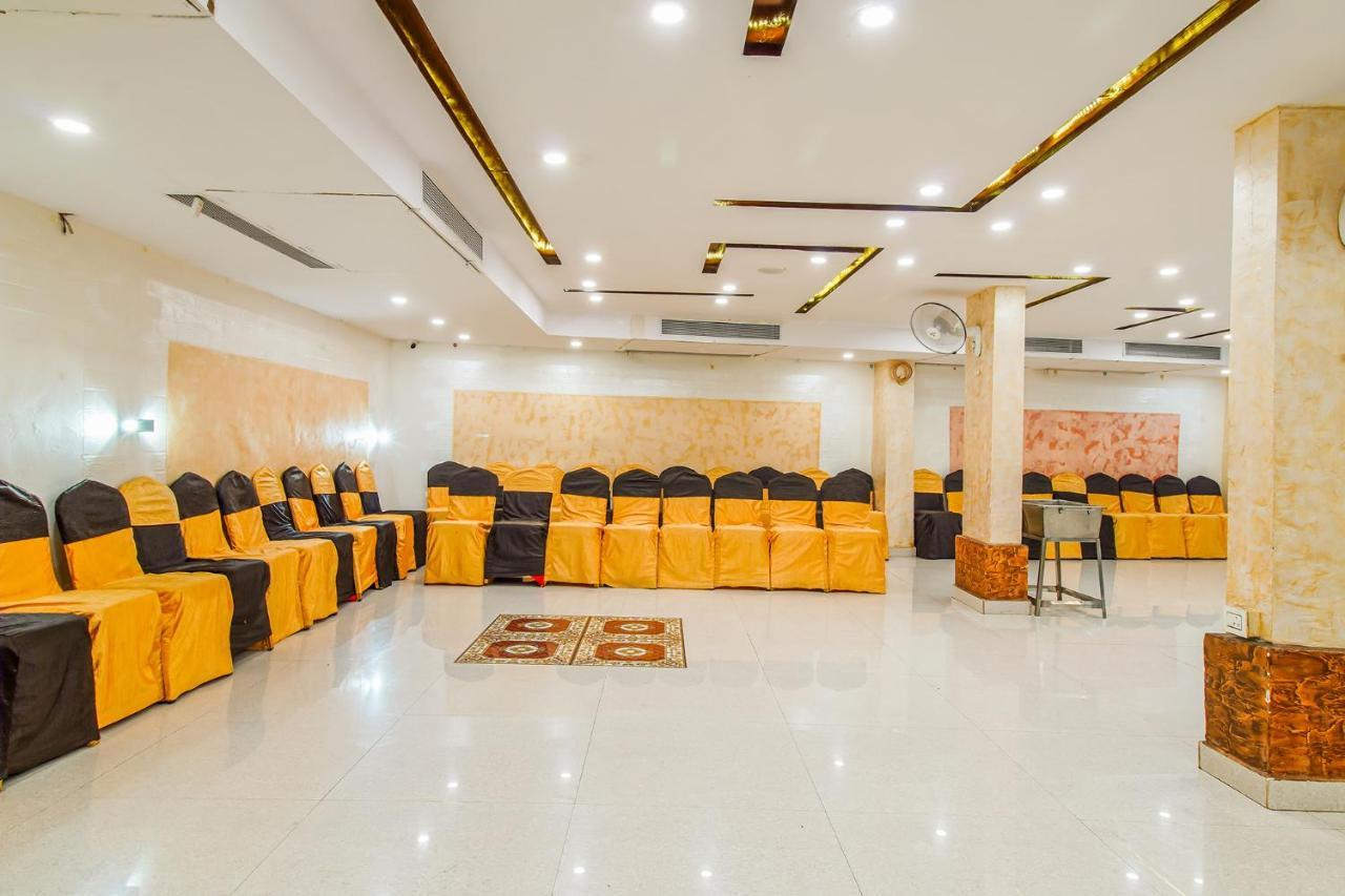 FabHotel Eleven Heights Bhopal Buitenkant foto