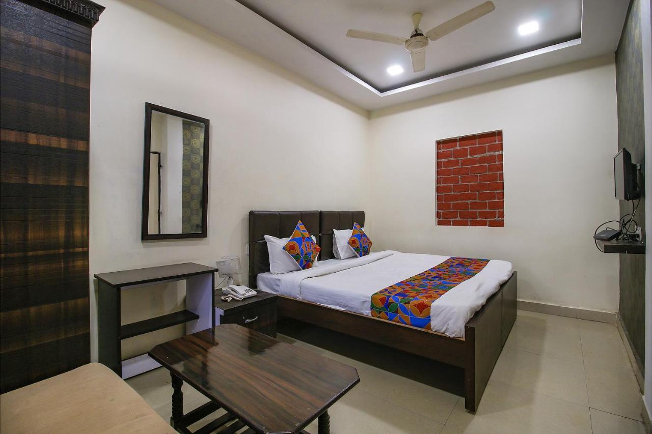 FabHotel Eleven Heights Bhopal Buitenkant foto